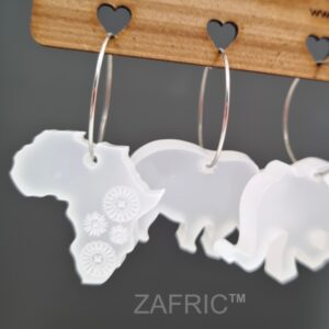 Wine Glass Charms Big 5 on Wooden Backer Frosted